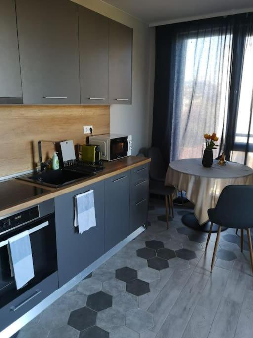 Apartment Opalchenska / Pirotska โซเฟีย ภายนอก รูปภาพ
